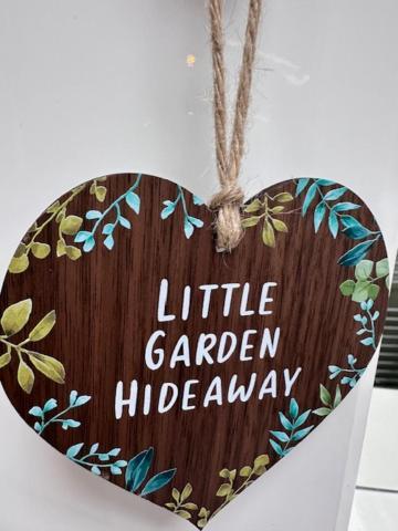 The Little Garden Hideaway With Stunning Sea Views And Garden Bed & Breakfast Holyhead Dış mekan fotoğraf
